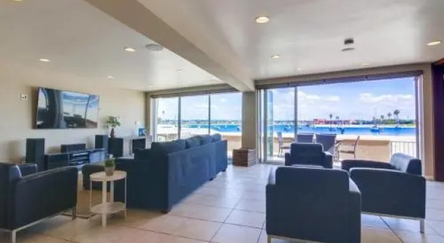 Waterfront Getaway 7 Townhouse