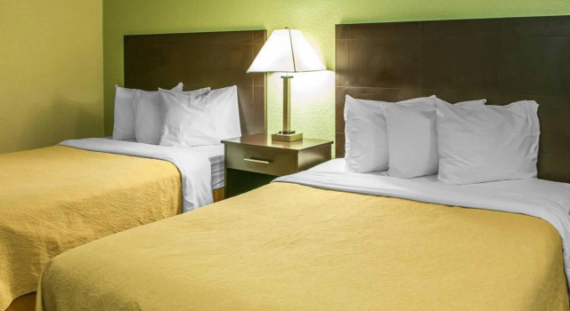 Номер Standard Quality Inn Huntingburg - Jasper