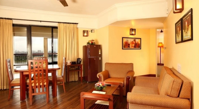 Апартаменты Deluxe с 2 комнатами с балконом Riviera Suites