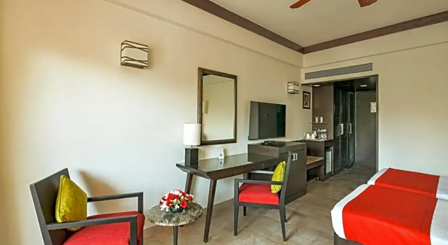 Номер Deluxe Fariyas Resort Lonavala
