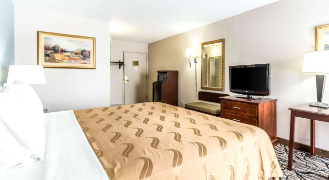 Двухместный номер Standard Quality Inn Fort Mill near Carowinds Blvd