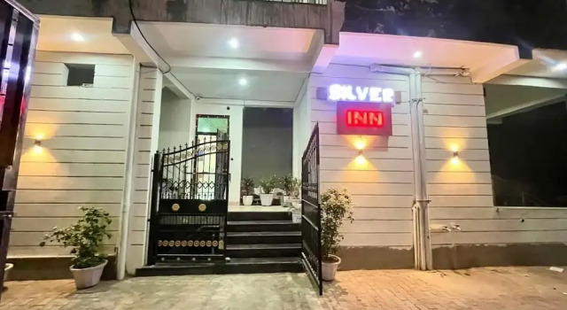 Hotel Silver Inn