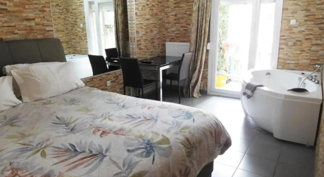 Студия Luxury Living Apartments and Spa