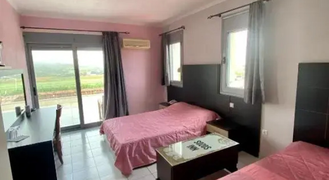 Номер Deluxe sozos inn hotel vonitsa
