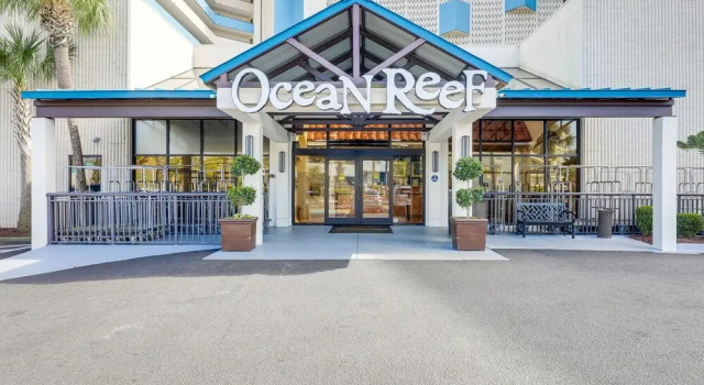 Condo w/ Balcony + Pool Access in Myrtle Beach!, Забронировать Отель Отели Южной Каролины 3 звезды, 3*