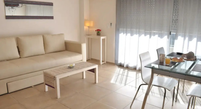 Cimma Suites Apart-Hotel