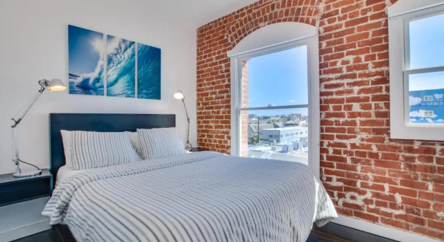 Люкс c 1 комнатой oceanfront Venice Breeze Suites
