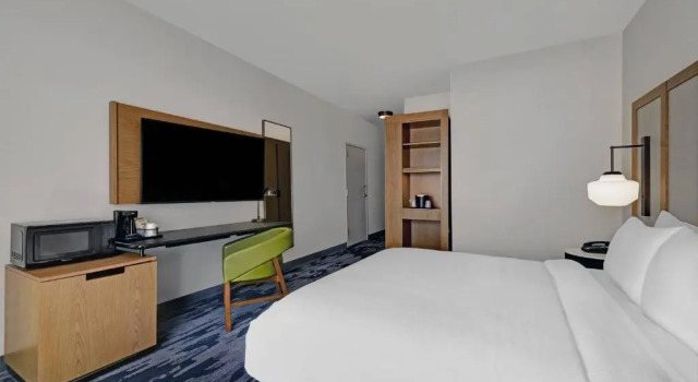 Номер Standard Fairfield Inn & Suites by Marriott Milwaukee Brookfield