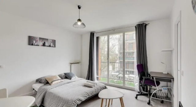 Budget apart with balcony near Paris, Забронировать Апартаменты/квартира Бонди Seine-Saint-Denis