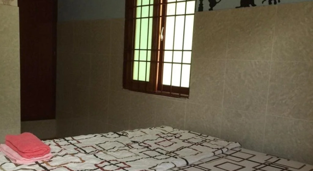 Hung Long Homestay