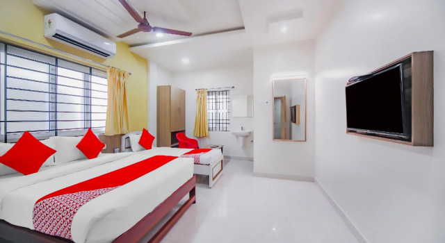 Люкс Standard OYO 78272 Durga Residency