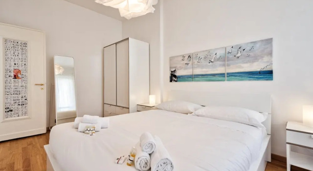 Апартаменты c 1 комнатой с балконом Toc-Toc Apartment a 10 min dall'Ospedale Maria Vittoria