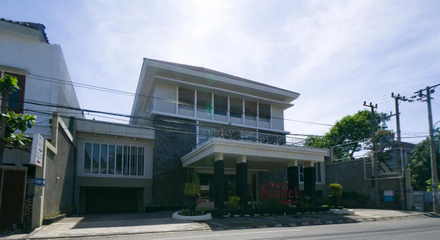 RedDoorz Plus near Universitas Negeri Makassar 2