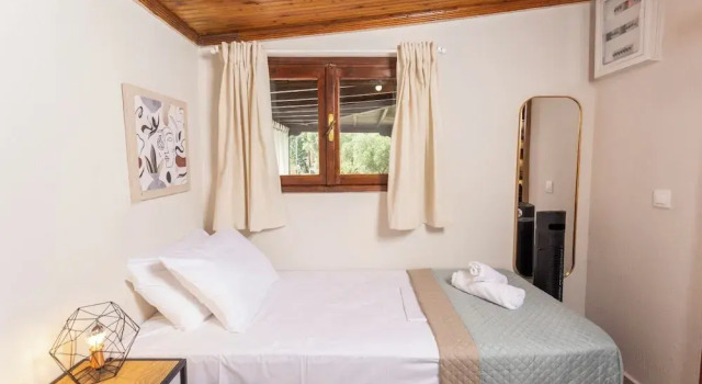 Casa Alelia Lagonisi, Book Vacation Home  