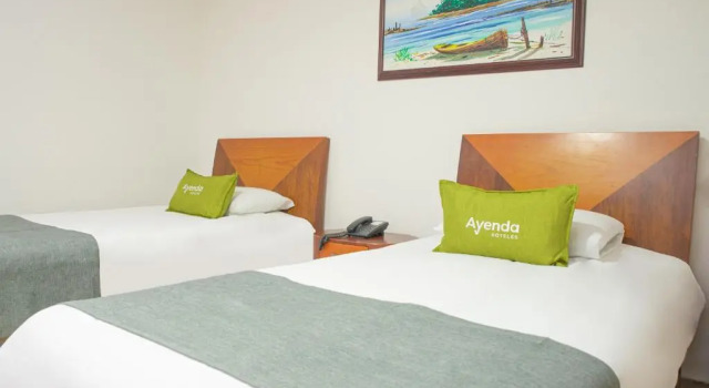Двухместный номер Standard Hotel Charthon