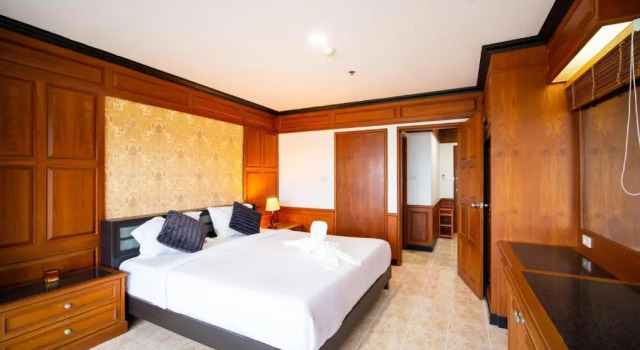 Апартаменты с балконом PATONG TOWER Royal Apartment