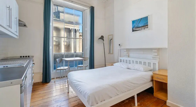 Студия No 3 Georgian Shared House - By Clifton Short Lets