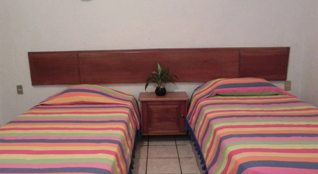 Hotel Revolucion