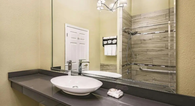 Двухместный номер Executive La Quinta by Wyndham Laredo Airport