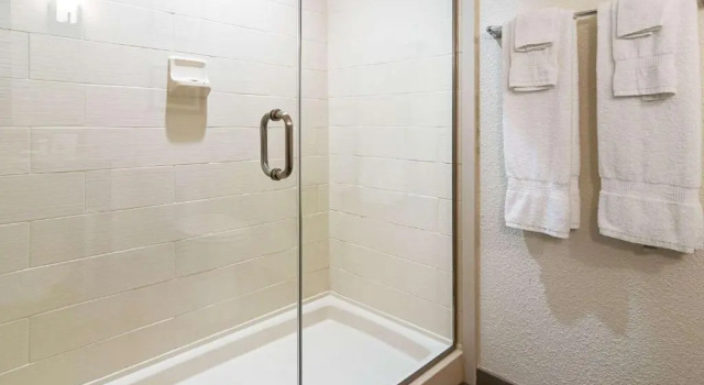 Люкс c 1 комнатой Comfort Suites Wooster near University Campus
