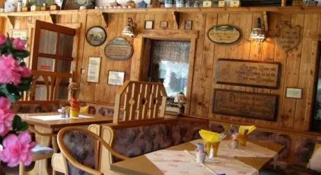 Landhotel Goldener Becher, Varaa Hotelli Limbach-Oberfrohna Saxon Castle and Heathland
