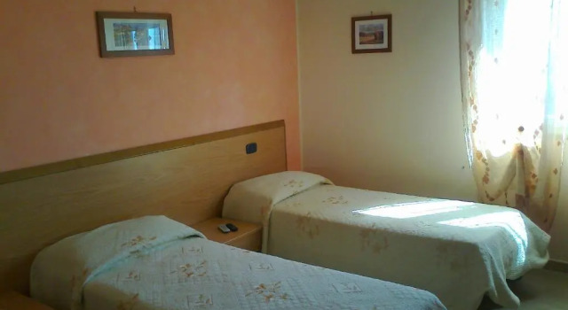 Номер Standard Life Hotel