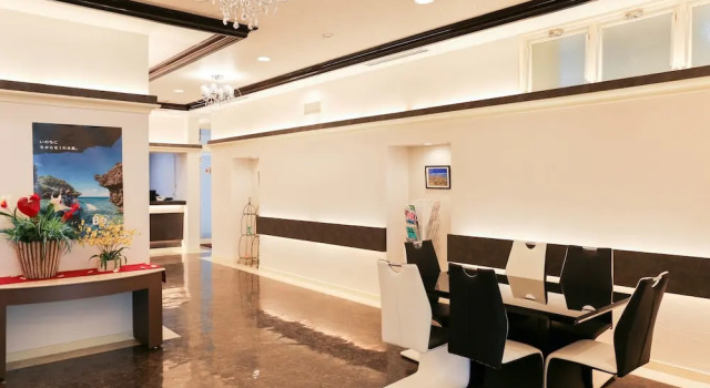 Ginowan Crystal Hotel
