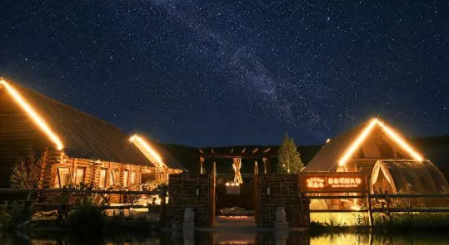 Huaxigu Monet Garden Homestay (Altay Burqin Hemu Scenic Spot)