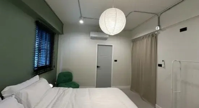 Люкс Deluxe Mid-century modern stay - “Kasa Haus”