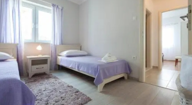 ctbv103 Holiday home with private pool Wi Fi internet access air condition in Baška Voda Makarska, Buchen Sie Hotel Hotels in Gespanschaft Split-Dalmatien mit Pool, Schwimmbad