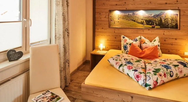 Apart Kuprian, Rezerwuj Apartament Hotele w Tyrol z parkingiem, Parking