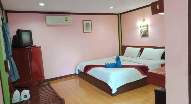 Haad Somboon House, Rezervovat Penzión Hotely v Central Thailand se snídaní, Snídaně