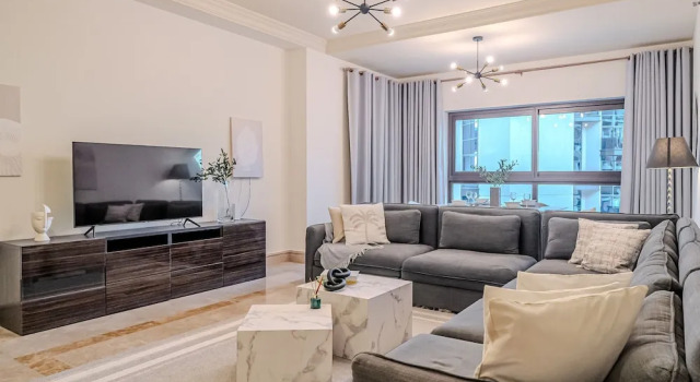 Fairmont South Residence 412