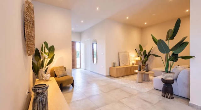 Chic 3BR Apartment Mambo Beach Area Stay