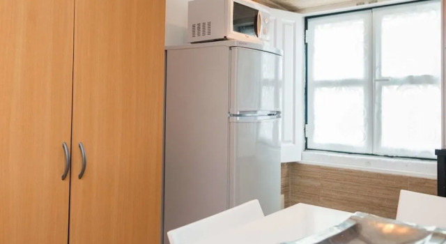 Lisbon Low Cost Apartments, Забронировать Апартаменты/квартира Мизерикорди Лиссабон, рядом с Рату
