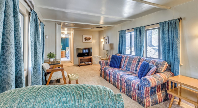 2 Mi to Midtown! All-season Base w/ Hot Tub Access, Varaa Huoneisto Ruidoso New Mexico