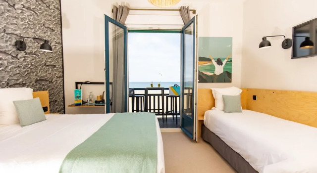 Трёхместный номер Standard с видом на море Hôtel Les Charmettes - Saint Malo