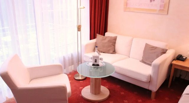 Двухместный номер Deluxe с балконом Hotel Villa Gropius