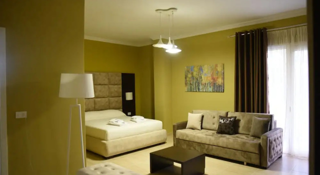 Standard Vierer Zimmer mit Balkon Monte Mare Hotel