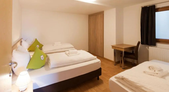 Апартаменты с 2 комнатами с балконом Aparthotel Bacher