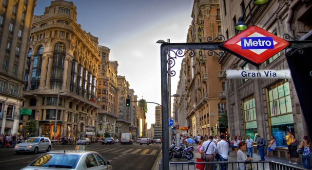 Apartamentos Madrid Hortaleza, Забронировать Апартаменты/квартира Орталеза Мадрид, рядом с Дом-музей Лопе де Вега