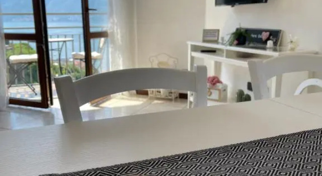 Little house Lezzeno, Prenota Hotel Lezzeno Como