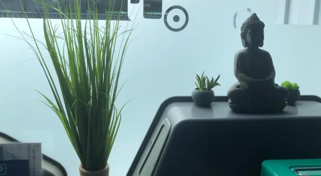 Коттедж L'Arrêt de Bus 2 Insolite & SPA