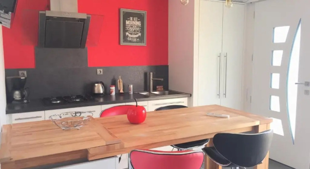 Коттедж c 1 комнатой Maison Landreau