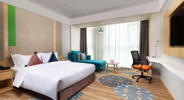 Ramada Encore by Wyndham Linyi, Prenota Hotel Hotel a Shandong con parcheggio, Parcheggio