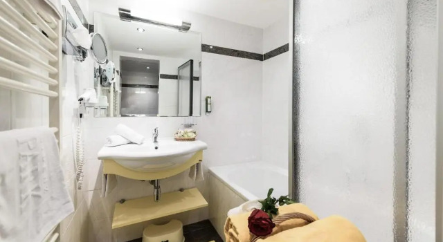 Одноместный номер Standard Alpenpark Resort Superior