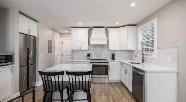The Nomad 48-Person Hillsboro Village Retreat Studio 1BR Spaces, Забронировать Апартаменты/квартира Юг Нашвилл Нэшвилл, рядом с The Fisher Center for the Performing Arts