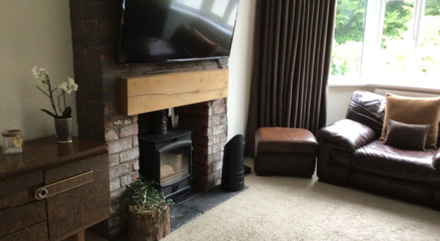 Beautiful Large 4-bed House, Close to Celtic Manor