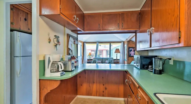 Коттедж Catalina Island Cottage - Walk to Main St & Beach!