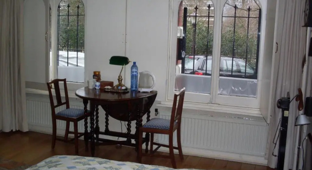 Номер Standard Vondelparkmuseum B&B